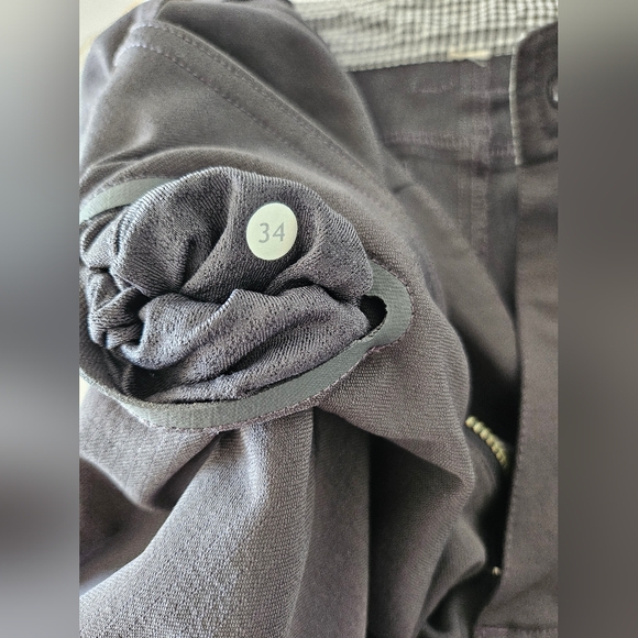 Lululemon Cadence Commute Shorts Men's Sz 34 Gray Athletic - Picture 13 of 16